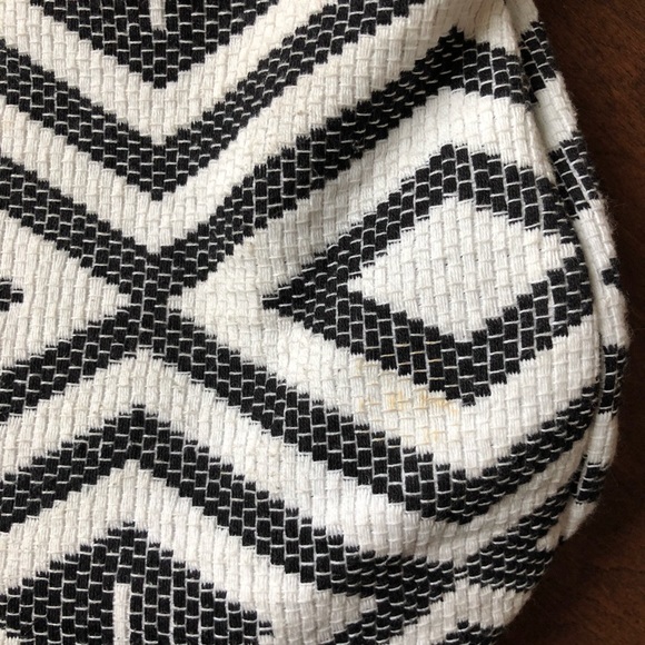 Tribe Alive Crossbody Bag - Picture 7 of 8